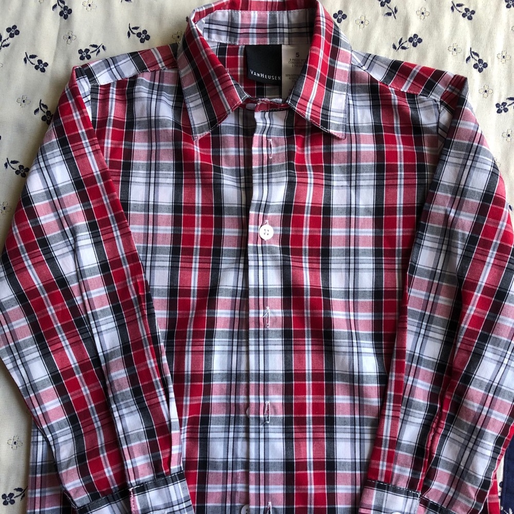 Van Heusen long Sleeve Button Down Shirt
